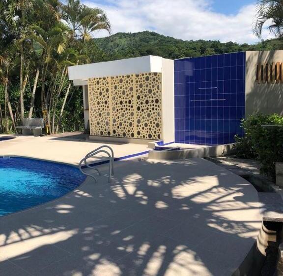 Трехместный Номер Комфорт, Spa Excalibur