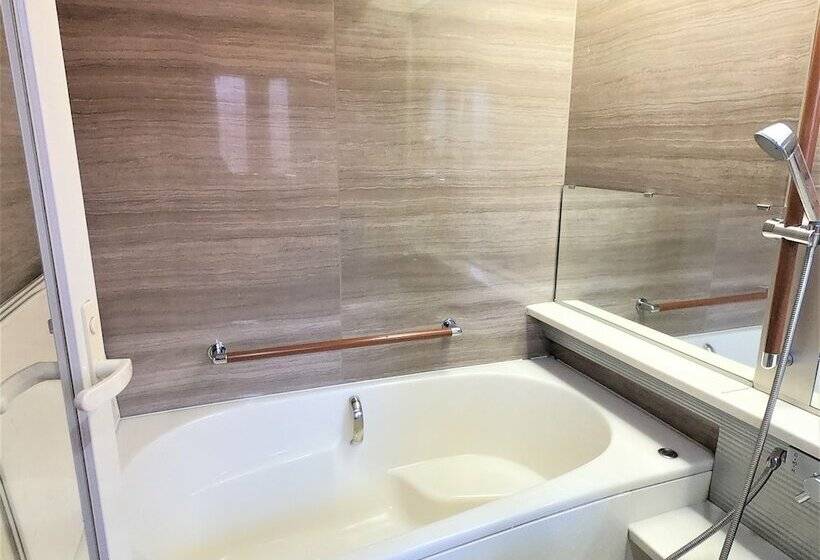 Четырехместный Номер Стандарт, Koinami