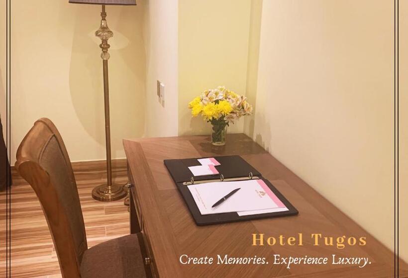 سوییت جونیور, Tugos