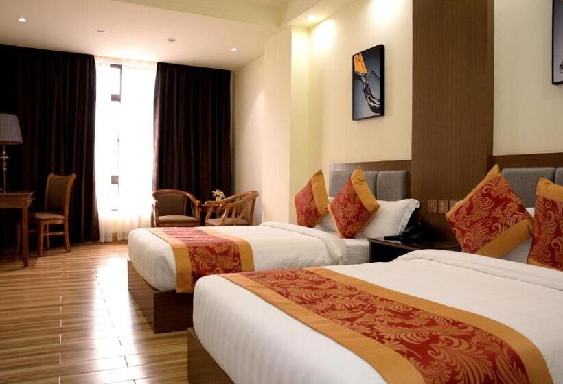 اتاق لوکس, Tugos