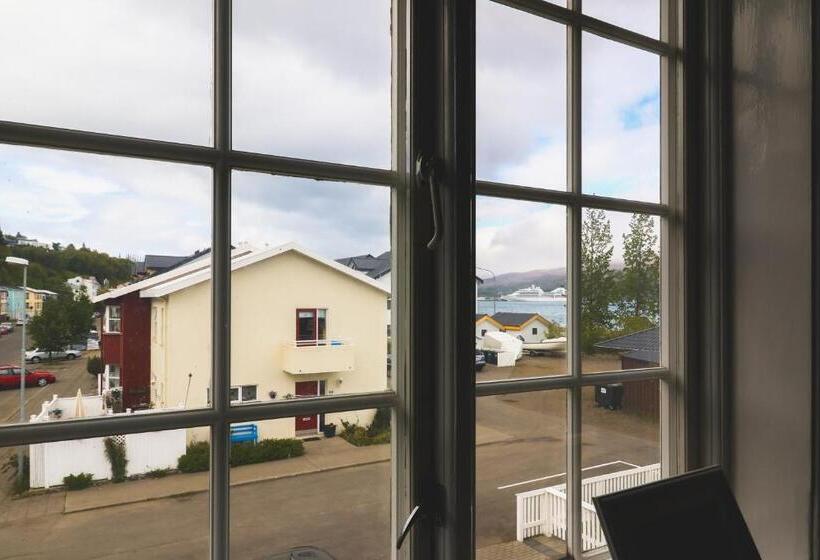 آپارتمان 3 خوابه, Hoepfner And Tulinius Historical Houses