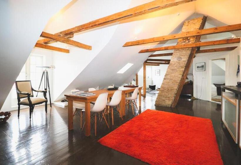 اتاق استاندارد, Hoepfner And Tulinius Historical Houses