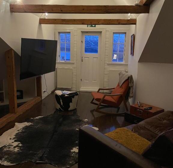 اتاق استاندارد, Hoepfner And Tulinius Historical Houses