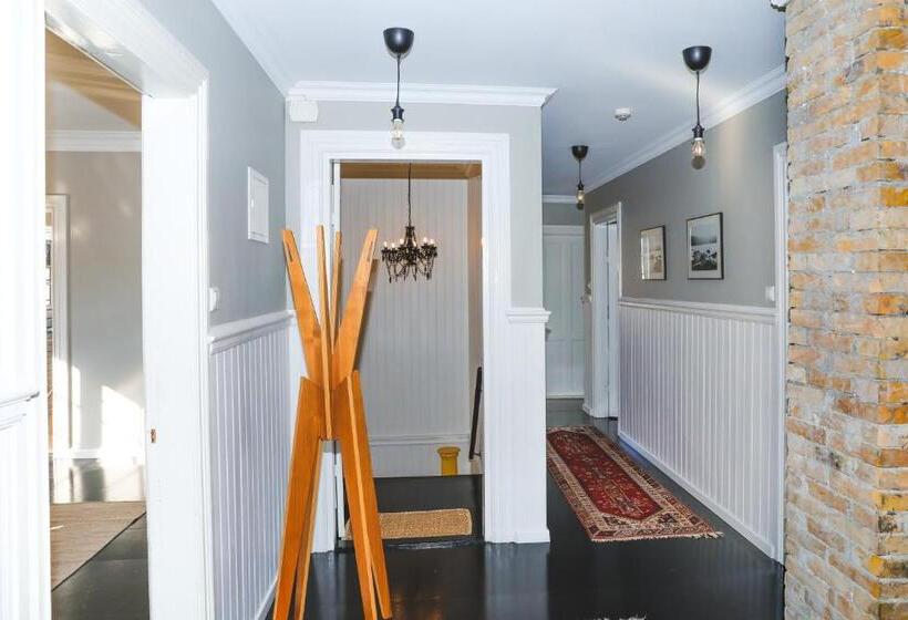 آپارتمان 3 خوابه, Hoepfner And Tulinius Historical Houses