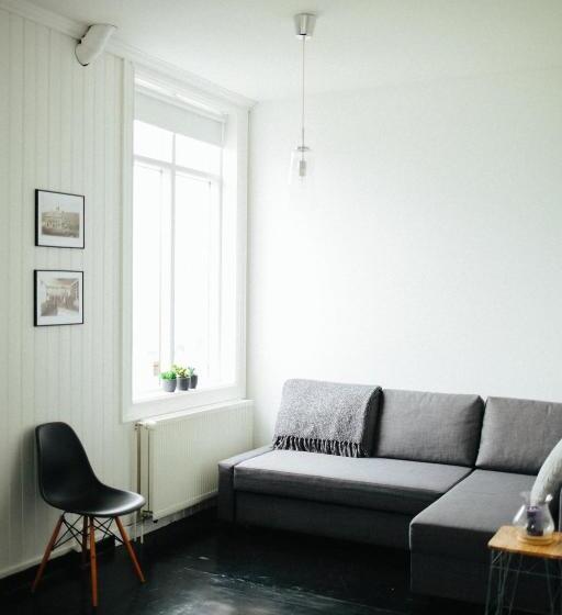 آپارتمان 2 خوابه, Hoepfner And Tulinius Historical Houses