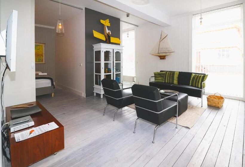 آپارتمان 1 خوابه همکف, Hoepfner And Tulinius Historical Houses