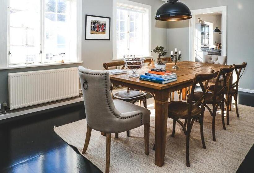 آپارتمان 3 خوابه, Hoepfner And Tulinius Historical Houses