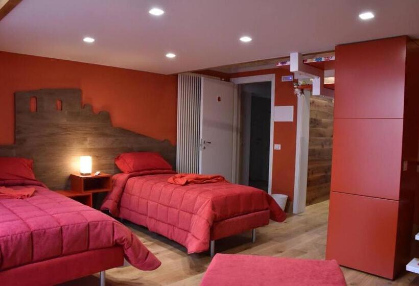 带阳台的豪华间, Oppip