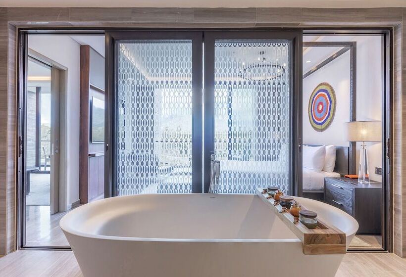 Люкс, Gran Melia Arusha