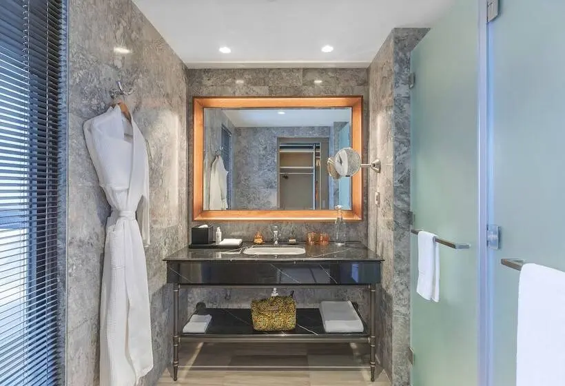 Chambre Standard Communicante, Gran Melia Arusha