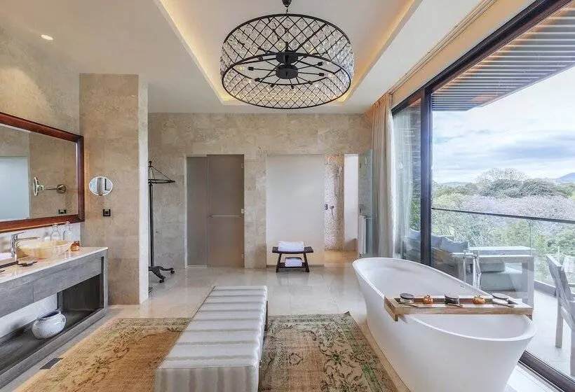 Suite Présidentielle 2 Chambres, Gran Melia Arusha