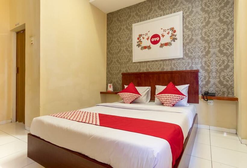 اتاق لوکس, Capital O 615 Residence Puri Hotel Syariah