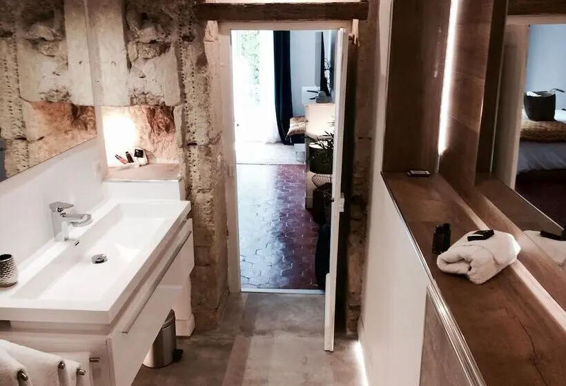 デラックススイート, La Domitia   Maison D Hôtes, Spa & Massages