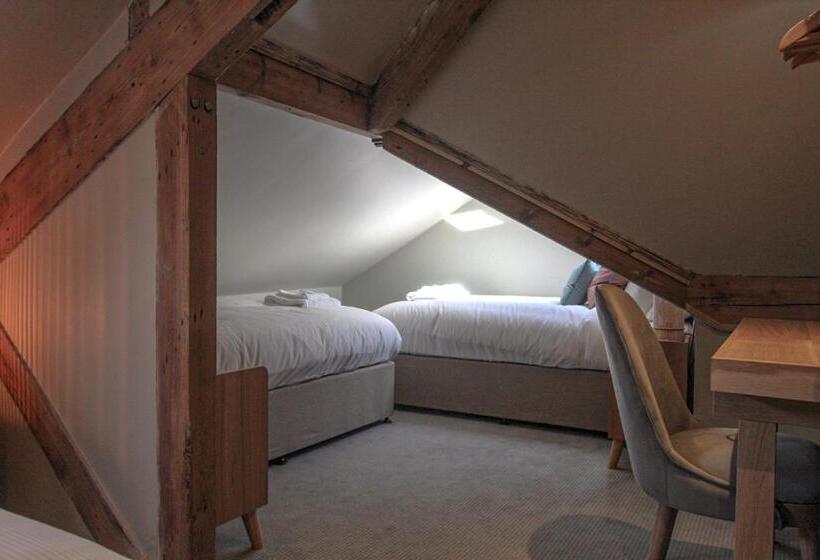 غرفة عائلية, The Pooley Bridge Inn