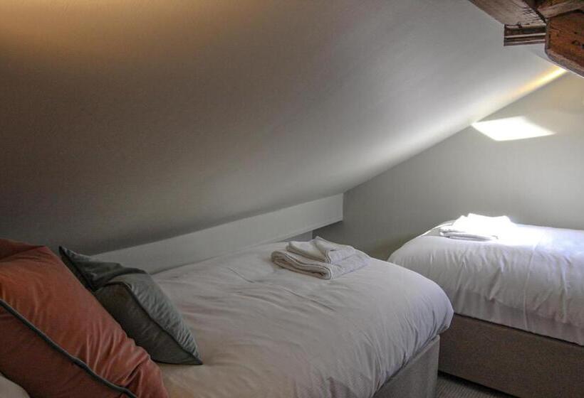 غرفة عائلية, The Pooley Bridge Inn