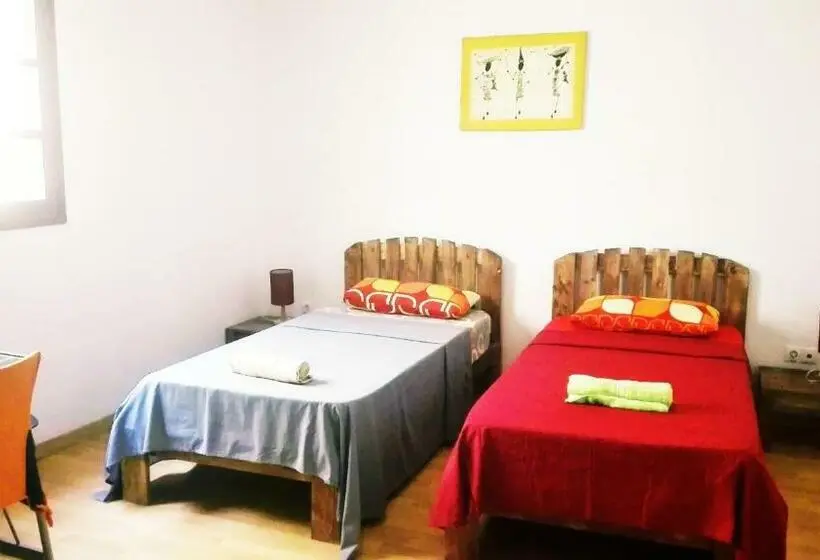 اتاق اکونومی, House Cidadela