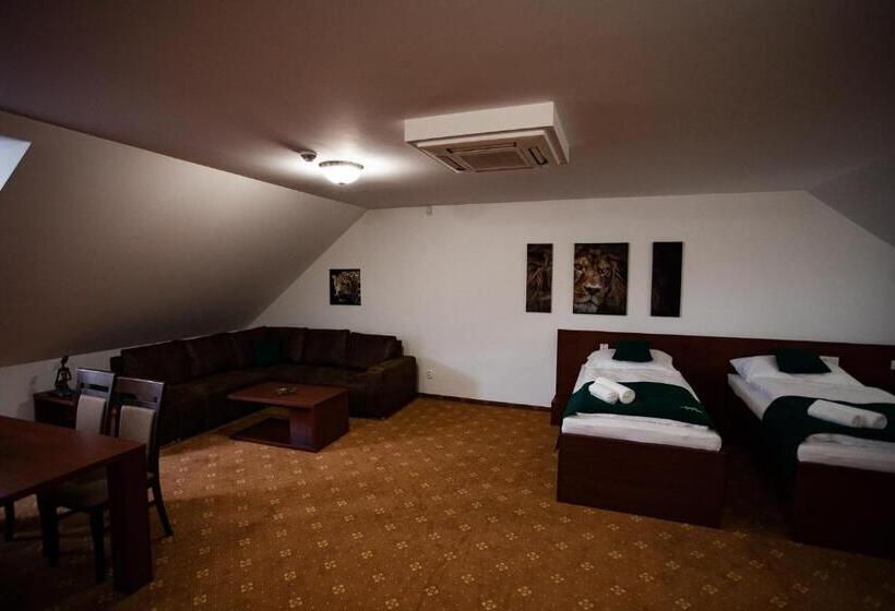 חדר דלוקס, Penzión Poľovník