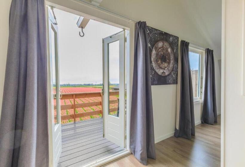 Номер Стандарт с Балконом, B&b Blossom