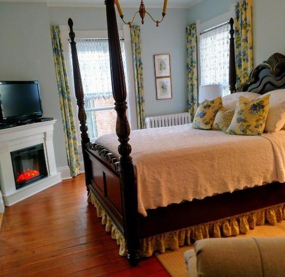 标准间带漩涡浴缸, Lamberson Guest House