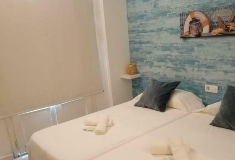 스탠다드 룸, El Pez Naranja