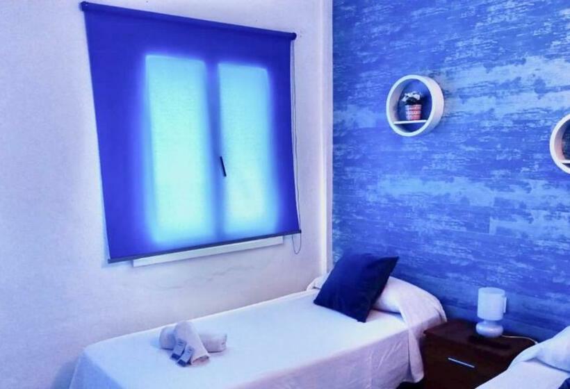 스탠다드 룸, El Pez Naranja