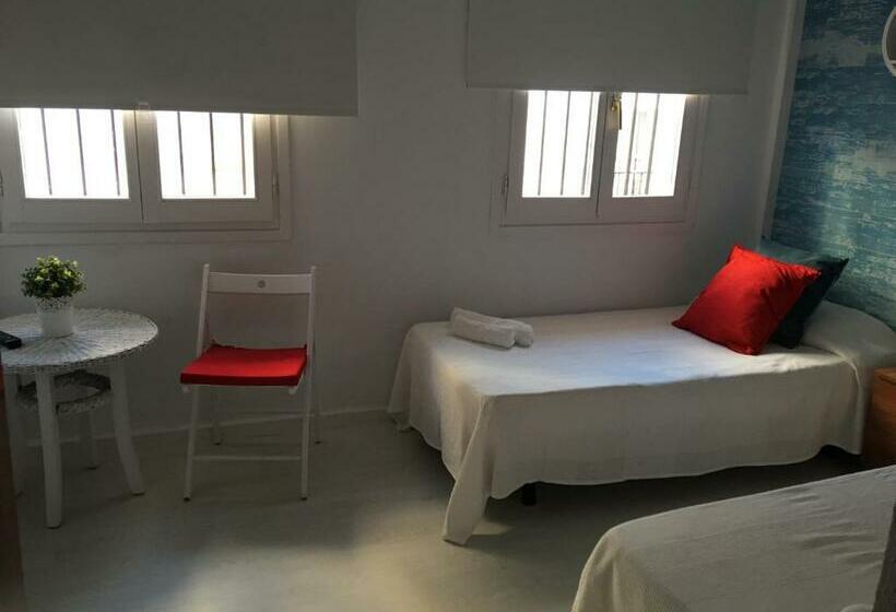 스탠다드 룸, El Pez Naranja