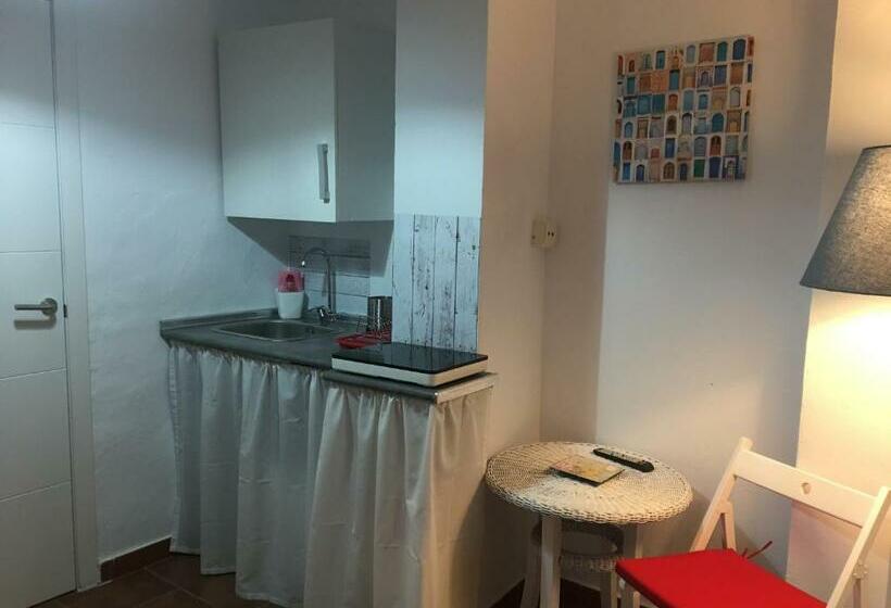 수피리어 룸, El Pez Naranja