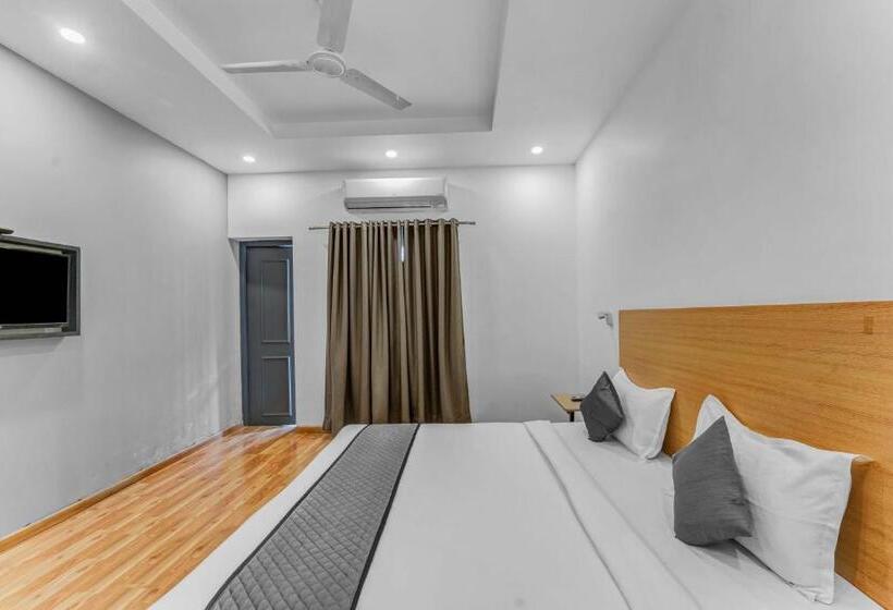 חדר דלוקס, Upar Hotels Nungambakkam Nearby Us Consulate Apollo Hospital Sankara Nethralaya