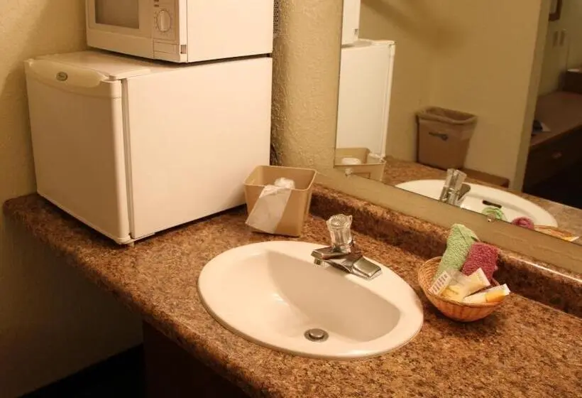 スイート（家族用）, The Sturgis Motel
