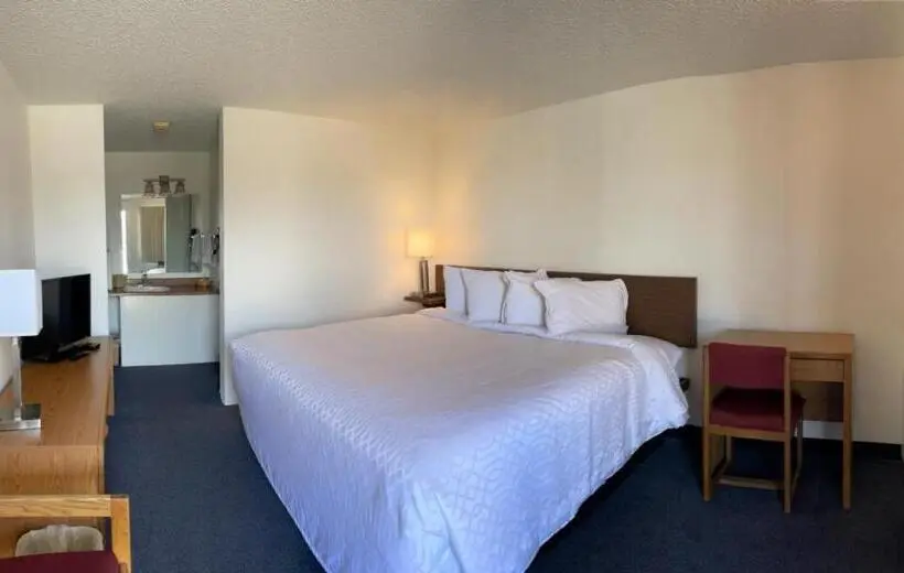 キングサイズベッドのスタンダードルーム, The Sturgis Motel