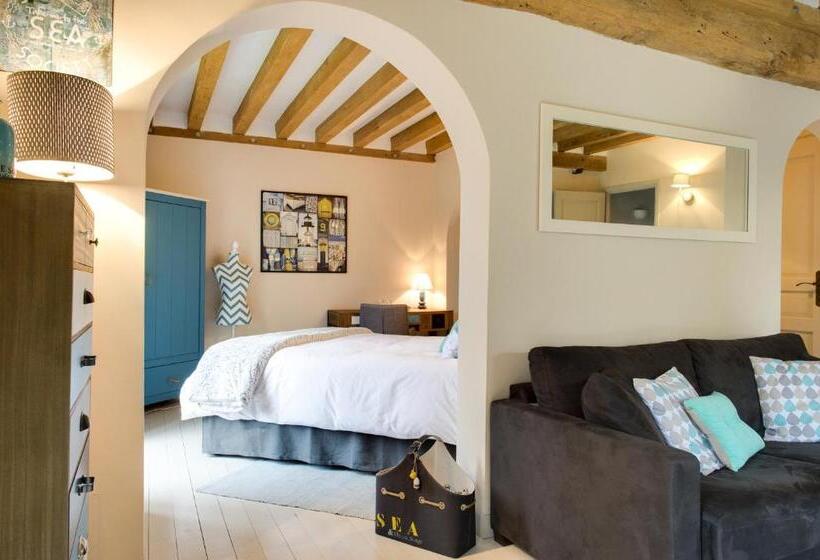 חדר משפחתי, La Ferme De Bouchemont