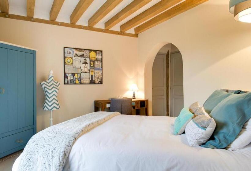 חדר משפחתי, La Ferme De Bouchemont