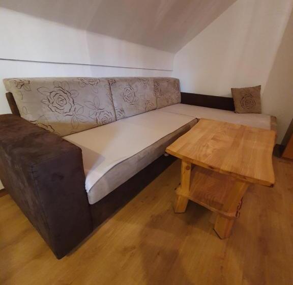 آپارتمان 1 خوابه با بالکن, Miškar Rooms