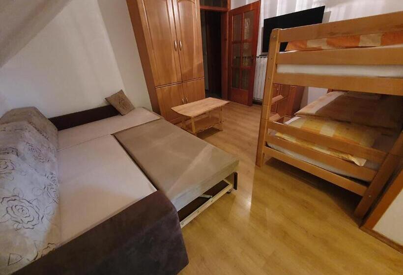 آپارتمان 1 خوابه با بالکن, Miškar Rooms