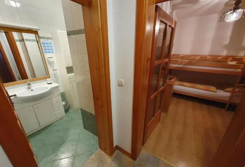 آپارتمان 1 خوابه با بالکن, Miškar Rooms