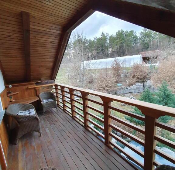 آپارتمان 1 خوابه با بالکن, Miškar Rooms