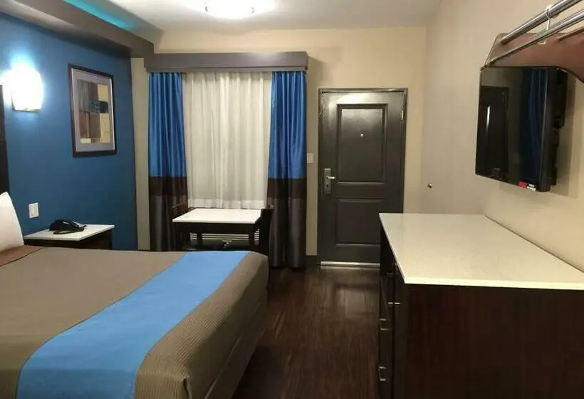 اتاق لوکس با تخت بزرگ, Crystal Palace Inn