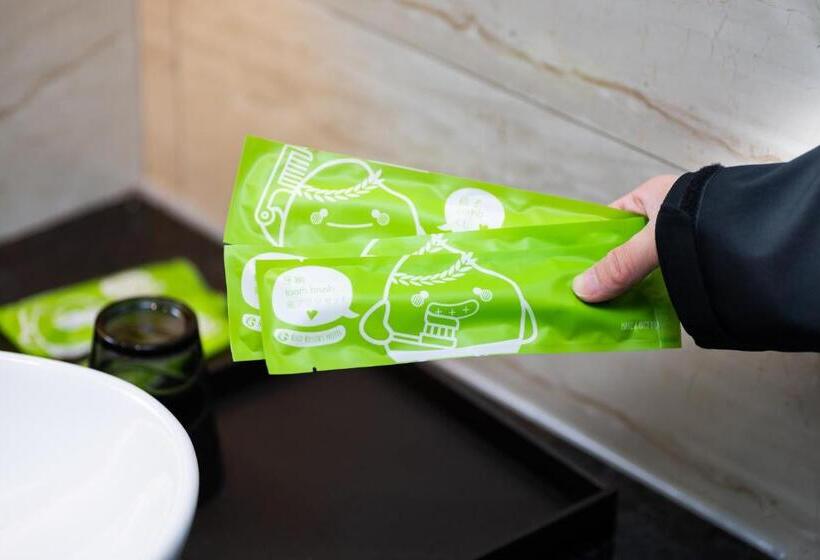 اتاق استاندارد چهار تخته, Rice Resort