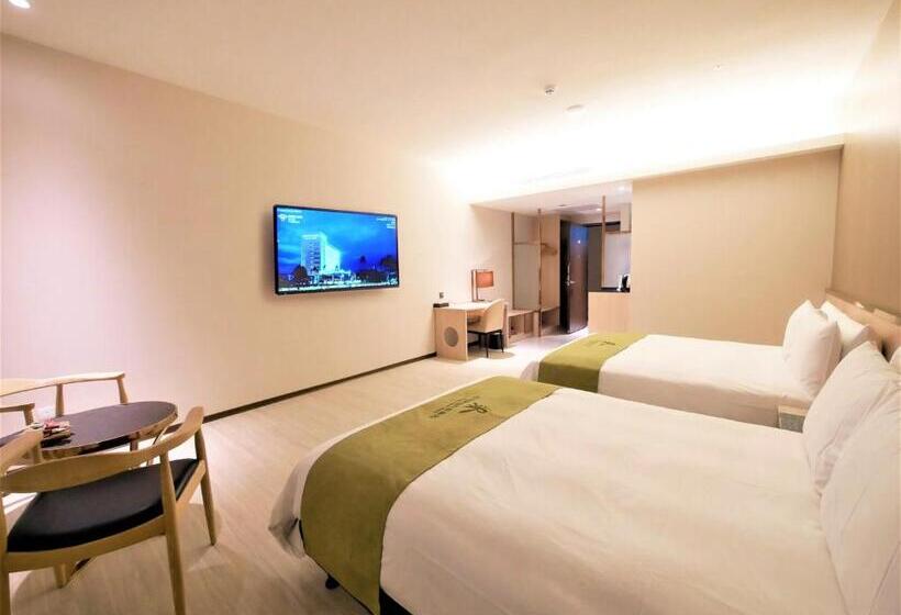 اتاق استاندارد چهار تخته, Rice Resort