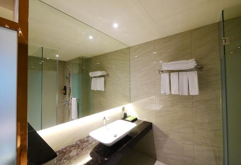 اتاق استاندارد چهار تخته, Rice Resort