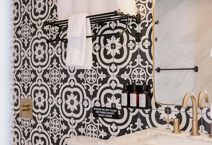 패밀리 스튜디오, Grand Pine Cabins