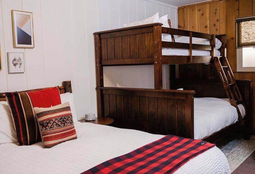 Семейный Номер, Grand Pine Cabins