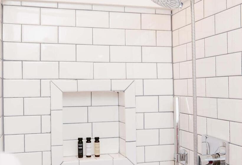 패밀리 룸, Grand Pine Cabins