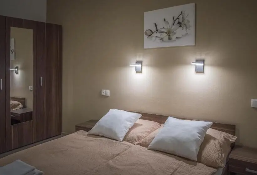 スイート, Pension Palla