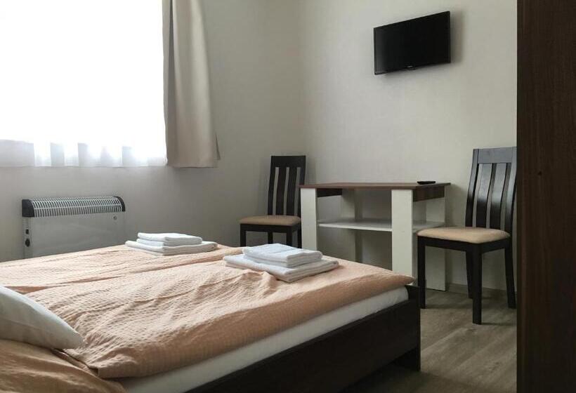 חדר סטנדרט, Pension Palla