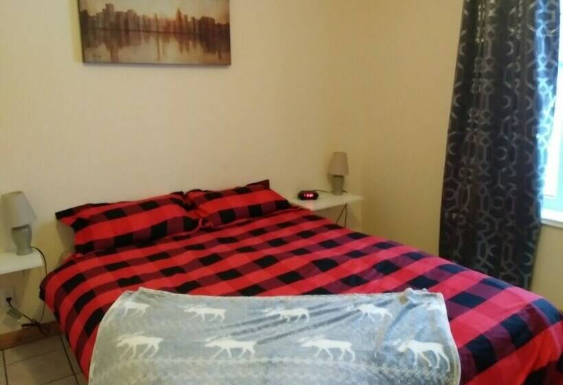 ダブルベッドスタンダードルーム, Auberge Du Lac Tiblemont