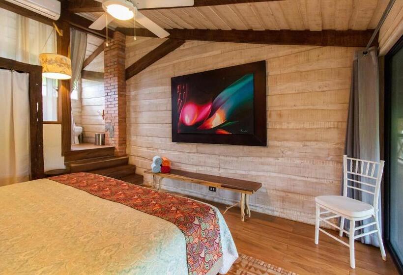 キングサイズベッドのスタンダードルーム, Latica Lodge