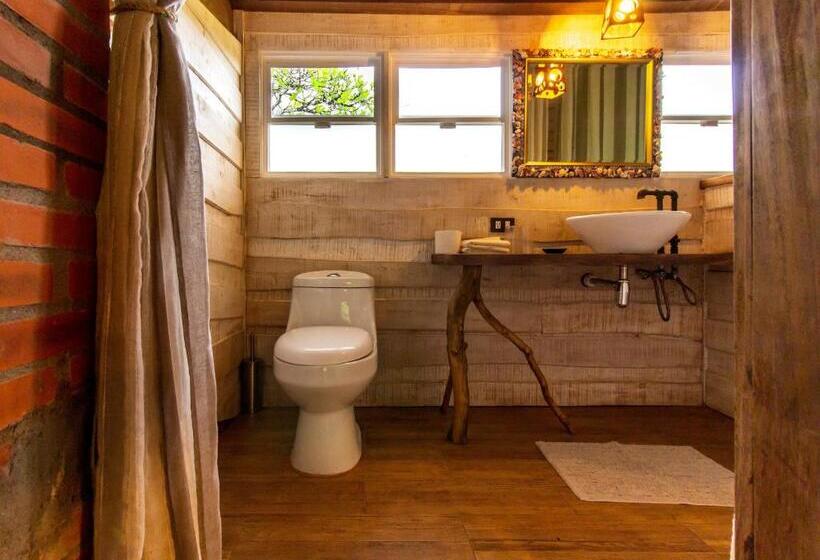 キングサイズベッドのスタンダードルーム, Latica Lodge