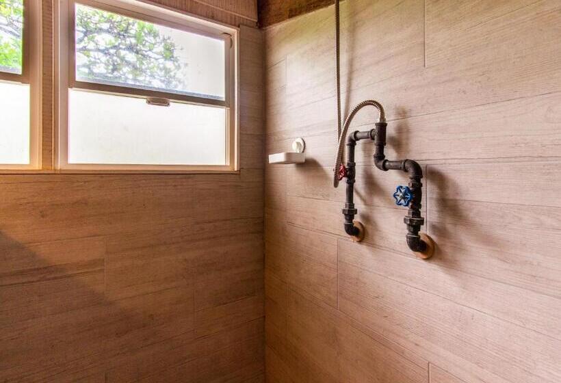 キングサイズベッドのスタンダードルーム, Latica Lodge