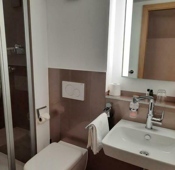 اتاق استاندارد یک نفره, Reich Am Ebnisee